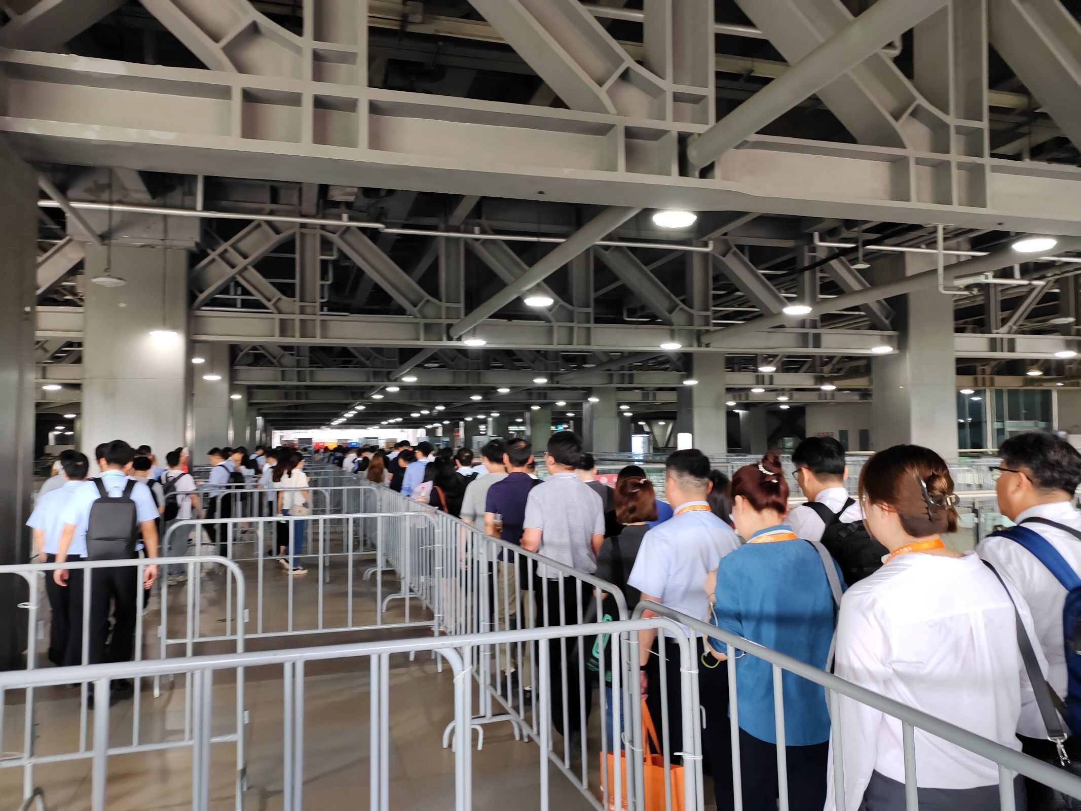 Ver&atilde;o de paix&atilde;o "Part&iacute;culas vencedoras" brilham na Exposi&ccedil;&atilde;o de An&aacute;lise Bioqu&iacute;mica de Munique, ajudando a ascens&atilde;o da tend&ecirc;ncia nacional de instrumentos