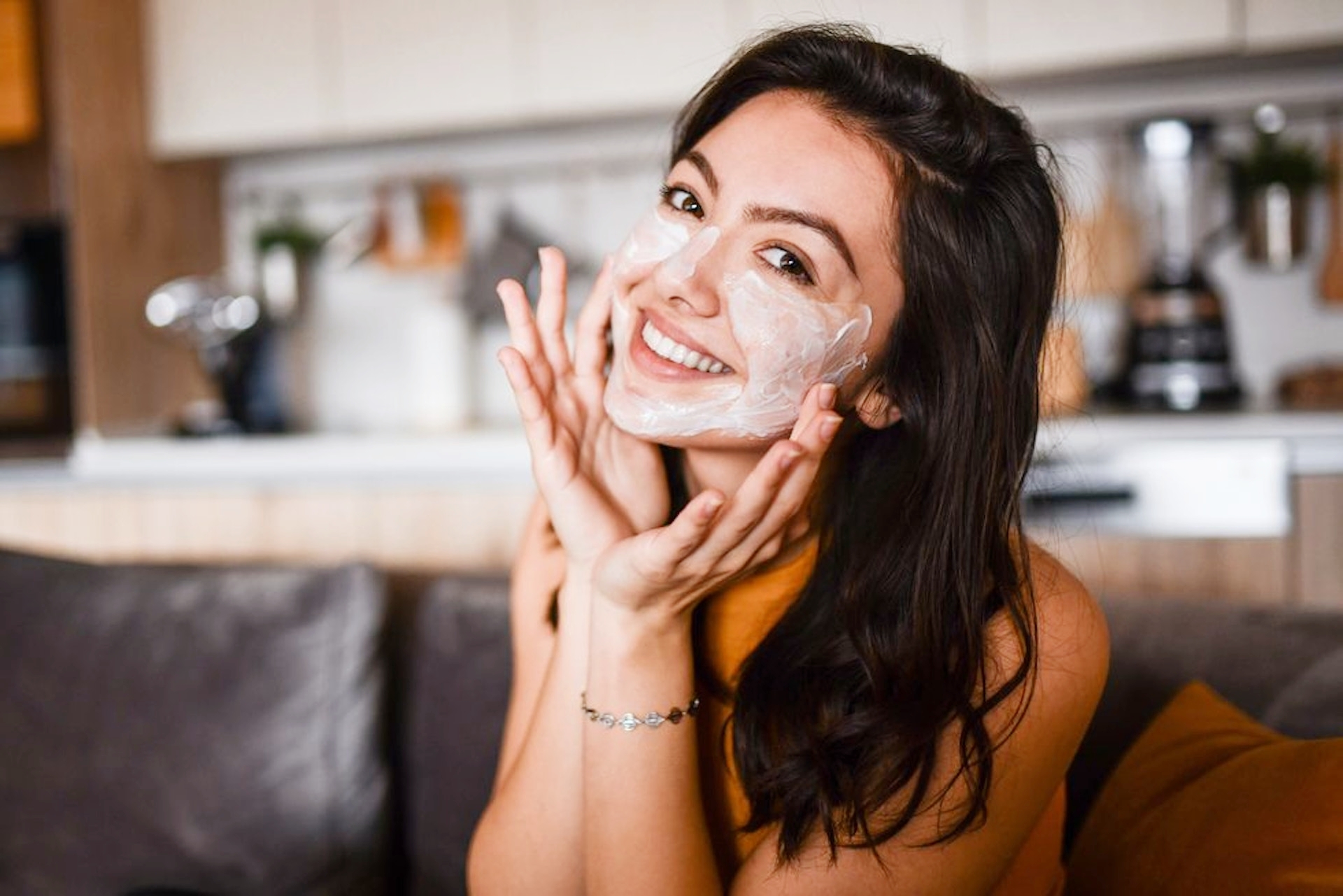 Aplica&ccedil;&atilde;o do analisador de tamanho de part&iacute;culas a laser nano em lo&ccedil;&otilde;es clareadoras de pele